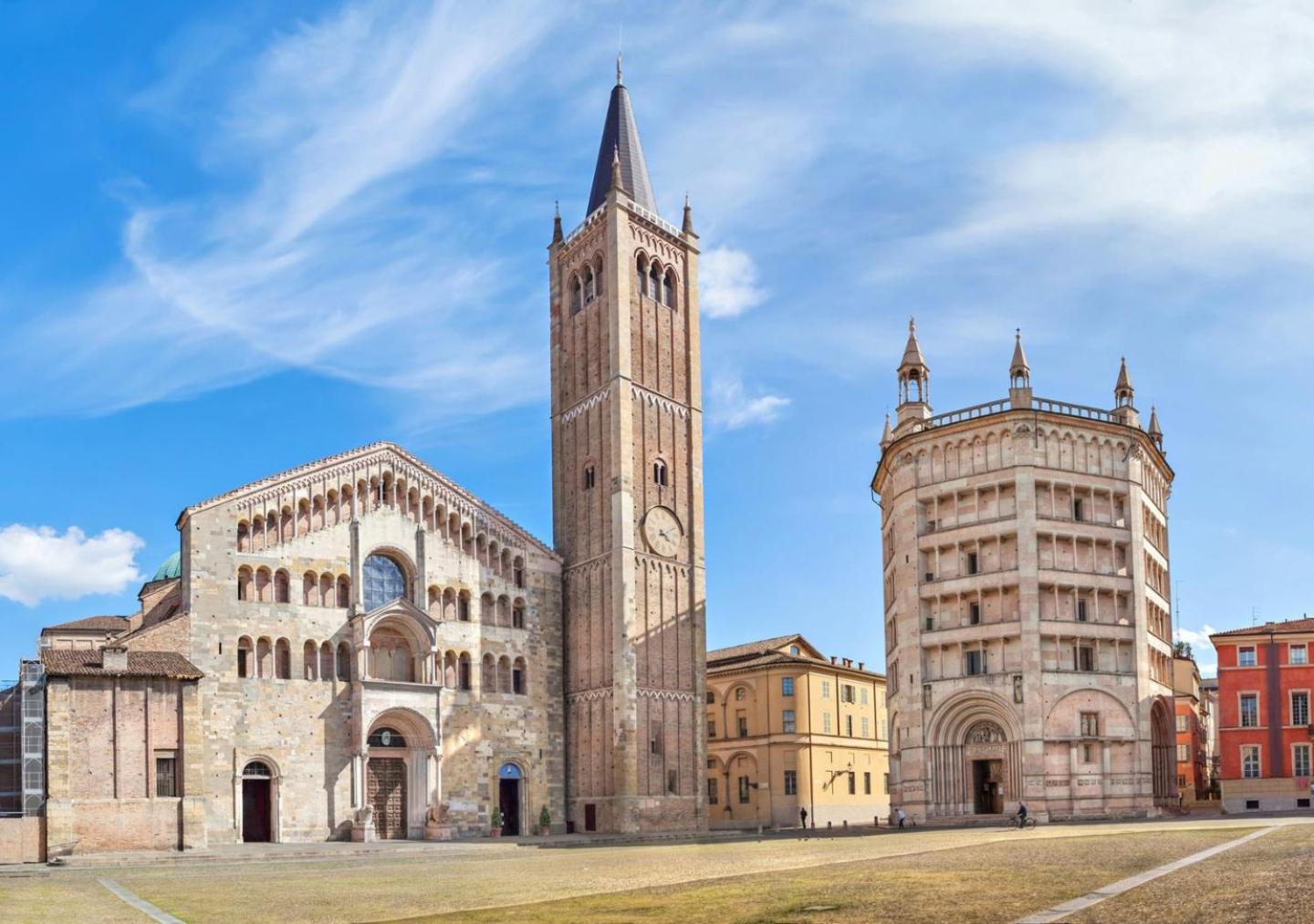 Stazione A 200M - Ampio Appartamento Con Parcheggio Notturno Gratis Parma Exterior foto